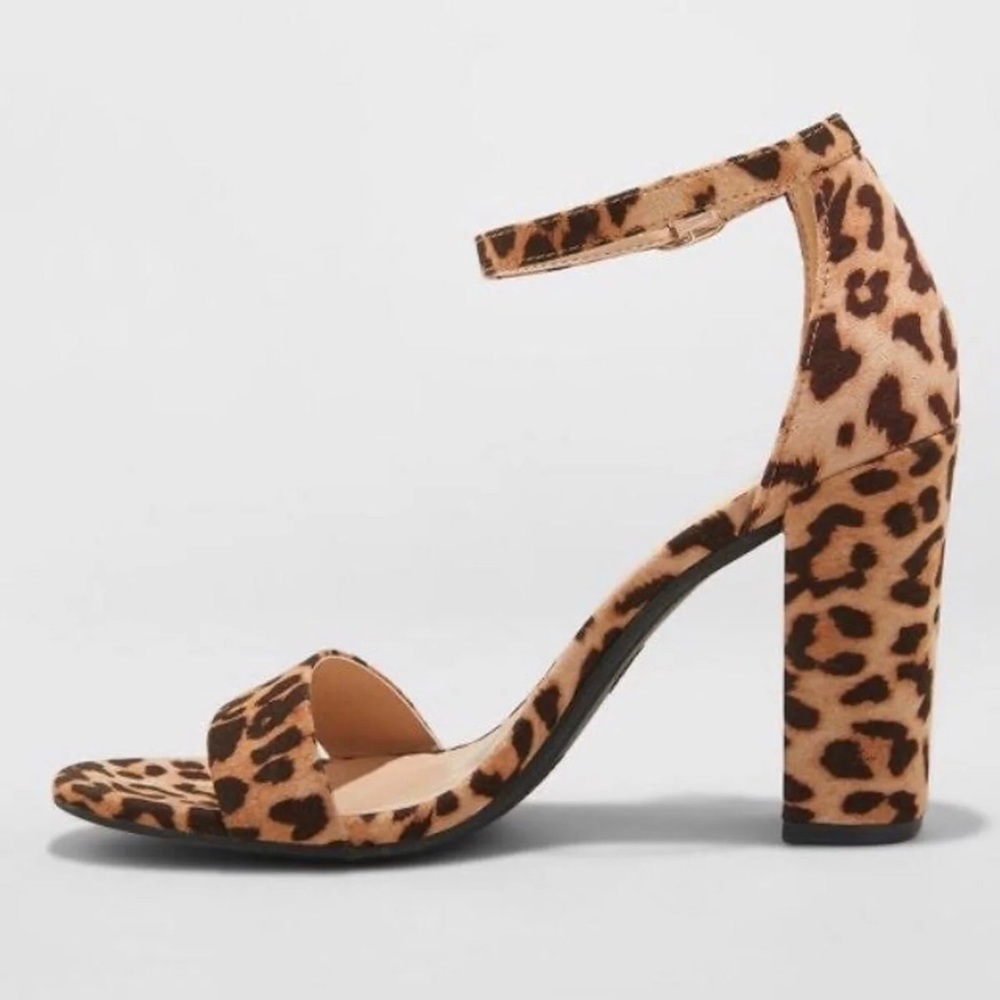 🐆LEOPARD SANDAL HEELS - Picture 2 of 12